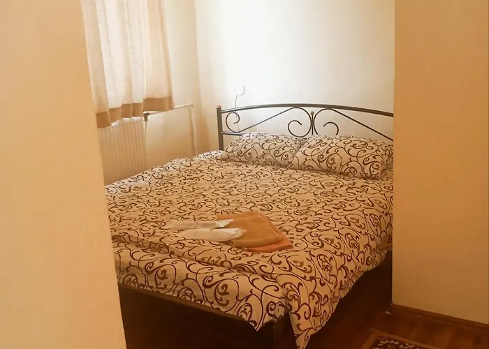 апарт гелена Aparthotel Oezjhorod