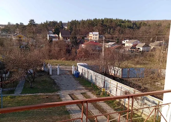 апарт гелена 3*
