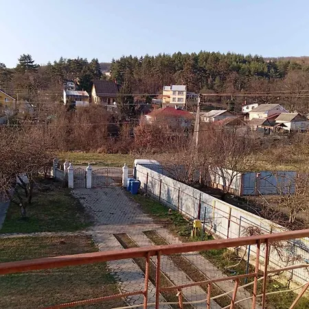 апарт гелена 3*